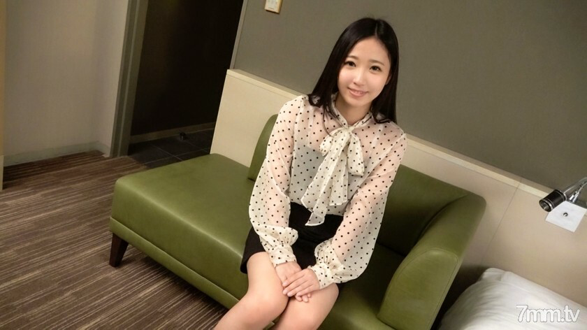 SIRO-4014 一个拥有强大性欲的可爱微笑的保育员在她的阴道里感觉到一个悲伤的声音和一个大公鸡。网上AV应用→AV体验拍摄1155